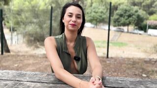 JacquieEtMichelTV - Lia - 28, always loves to be on the move (12.08.2025)