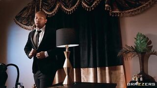 Brazzers - Gal Ritchie - Say Hello To My Little Arsehole (16.09.2025)