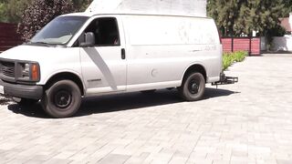 Sara Luvv fucks the cable guy while her husband is out! in HD