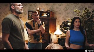 Freeze - Clea Gaultier - Tour Guide