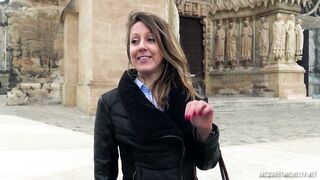 Emmanuelle, 28 Ans, Veut Son Plan à Trois