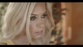 MixedX - The Writer - Zazie Skymm, Nesty