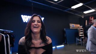 Hotwife Gets BBC Tag Teamed (REQUESTED) - Ryder Mercedes