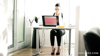 Miss Sally And Karina King - SinfulXXX