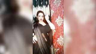 TikToker Anisha Momo Viral Vedios