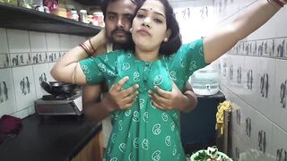 I Fuck My Bhabhi In Kichen Room When She is Cooking