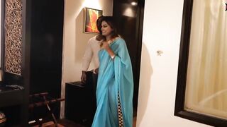 Akeli Bhabhi Fucking With Indian Escort Bull